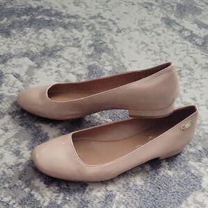 Calvin Klein Tan Flats Minimalist Design